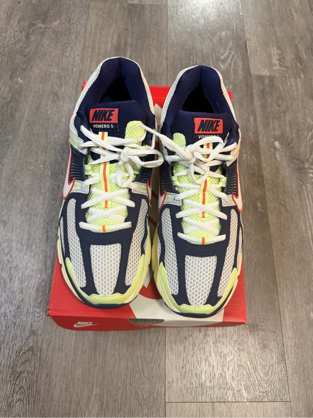 Nike Air Zoom Vomero 5 Barely Volt/Midnight Navy Mesh Men's 10 IB4004-701